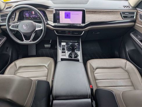 Certified 2024 Volkswagen Atlas SEL AWD/4WD image 2