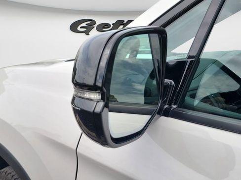 Used 2025 Honda Ridgeline Black Edition image 5