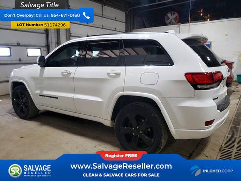 Used 2017 Jeep Grand Cherokee Altitude AWD/4WD image 3