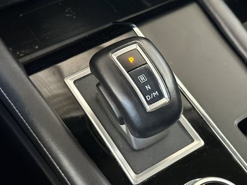 Used 2024 Mitsubishi Outlander SE FWD image 29