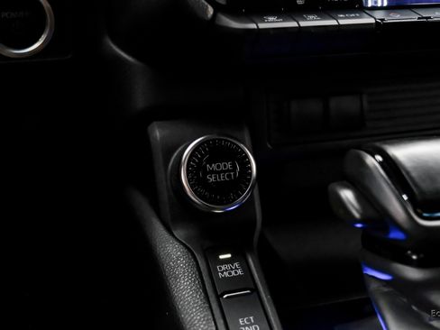 Used 2024 Toyota Land Cruiser image 57