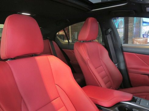 Used 2024 Lexus IS 500 RWD image 29