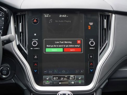 Used 2025 Subaru Outback Premium image 15