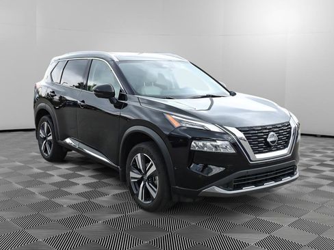 Used 2023 Nissan Rogue SL w/ SL Premium Package image 9