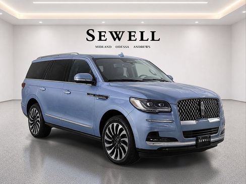 Used 2023 Lincoln Navigator L Black Label AWD/4WD image 2