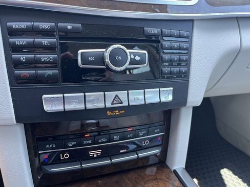 Used 2014 Mercedes-Benz E 350 E 350 image 19