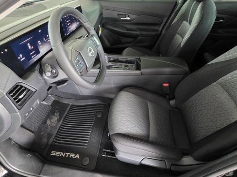 New 2026 Nissan Sentra SV FWD image 7