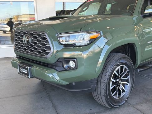 Certified 2022 Toyota Tacoma TRD Sport w/ TRD Premium Sport Package RWD image 3