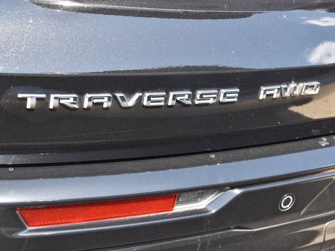 Used 2026 Chevrolet Traverse High Country w/ LPO, Floor Liner Package AWD/4WD image 12