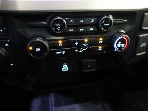 Certified 2024 Ford F350 XLT w/ FX4 Off-Road Package image 15