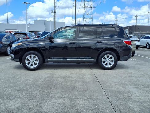 Used 2011 Toyota Highlander SE w/ Tow Pkg AWD/4WD image 23