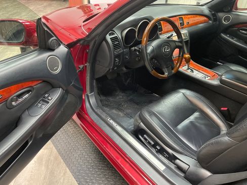 Used 2006 Lexus SC 430 Convertible image 23