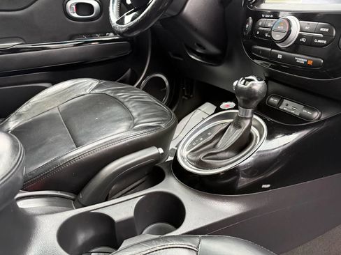 Used 2015 Kia Soul ! w/ Sun & Sound Package image 47