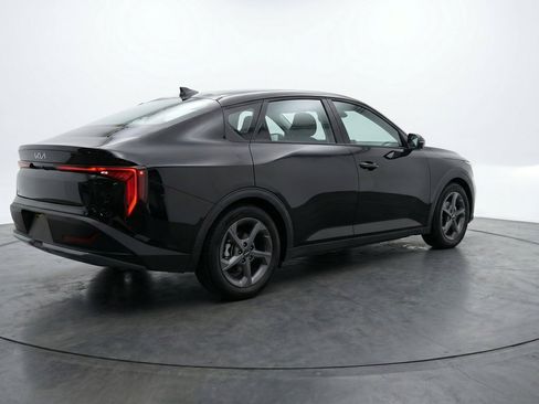 Used 2025 Kia K4 FWD image 9
