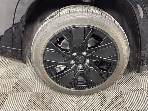 Used 2025 Jeep Wagoneer S Launch Edition image 13