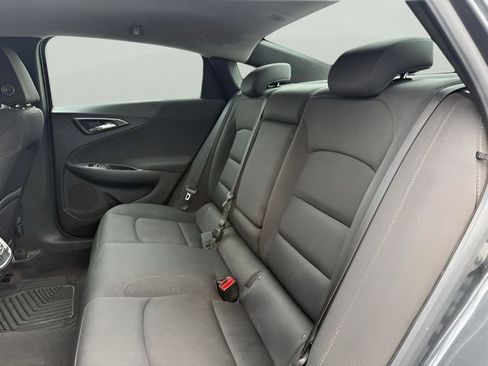 Used 2016 Chevrolet Malibu LT FWD image 10