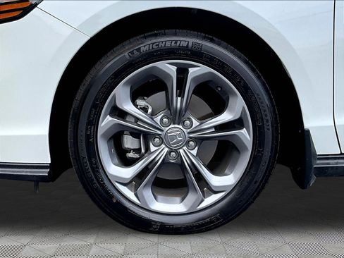 Used 2023 Honda Accord EX image 33