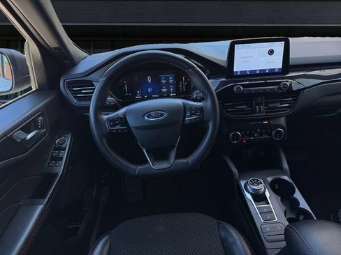 Certified 2024 Ford Escape ST-Line AWD/4WD image 12