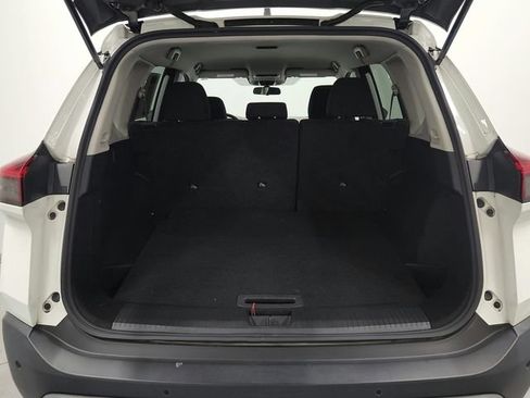 Used 2023 Nissan Rogue S AWD/4WD image 29