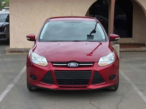 Used 2014 Ford Focus SE image 2