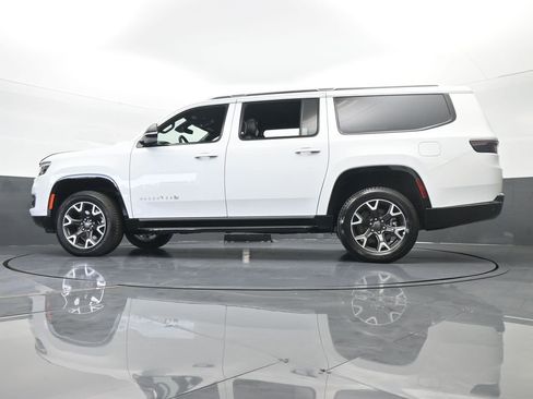 Used 2023 Jeep Wagoneer L Series III w/ Preferred Equipment Group image 63