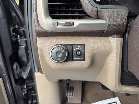 Used 2016 GMC Acadia Denali image 36