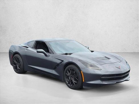Used 2017 Chevrolet Corvette Stingray Coupe w/ Carbon Flash Badge Package RWD image 3