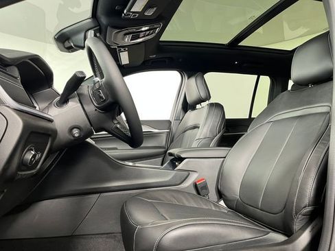 New 2026 Jeep Grand Cherokee Limited AWD/4WD image 6