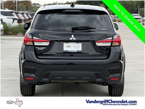 Used 2025 Mitsubishi Outlander Sport ES AWD/4WD image 5