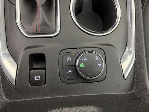 Certified 2023 Chevrolet Traverse RS image 33