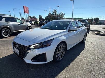 Used 2025 Nissan Altima 2.5 SL