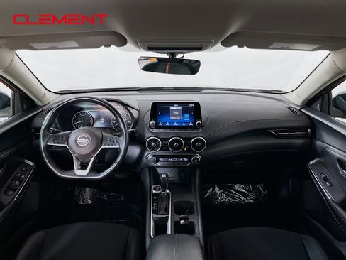 Used 2023 Nissan Sentra SR w/ Electronics Package FWD image 12