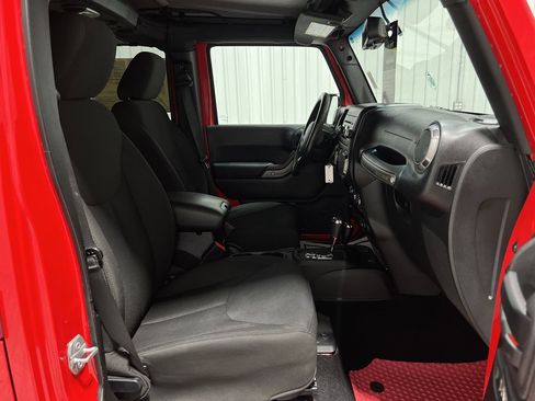Used 2015 Jeep Wrangler Unlimited Sport w/ Quick Order Package 24S image 20
