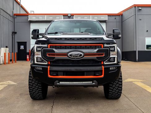 Used 2021 Ford F250 Lariat w/ Lariat Ultimate Package AWD/4WD image 2