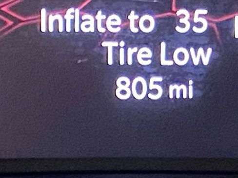 Used 2024 Jeep Compass Limited image 22