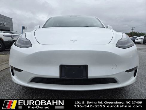 Used 2023 Tesla Model Y Long Range AWD/4WD image 24