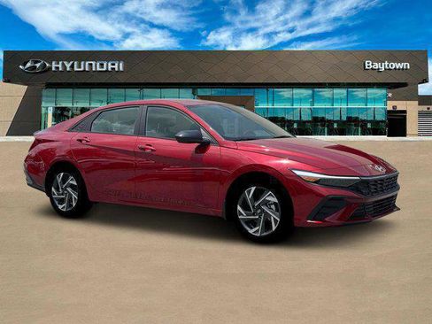 New 2025 Hyundai Elantra SEL image 10