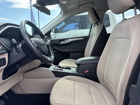 Used 2021 Ford Escape SE w/ Convenience Package FWD image 12