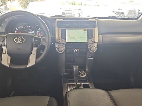 Used 2020 Toyota 4Runner SR5 Premium w/ Moonroof Package AWD/4WD image 12