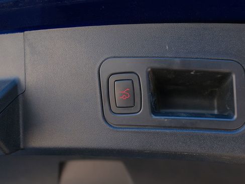 Used 2018 Tesla Model S 75D image 35