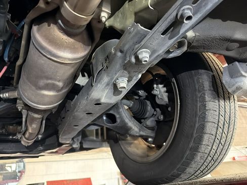 Used 2014 Subaru Outback 3.6R Limited image 7