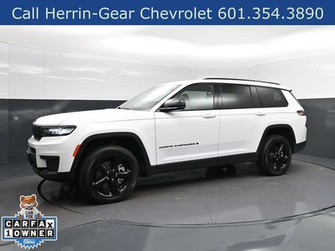 Used 2025 Jeep Grand Cherokee L Altitude AWD/4WD image 3