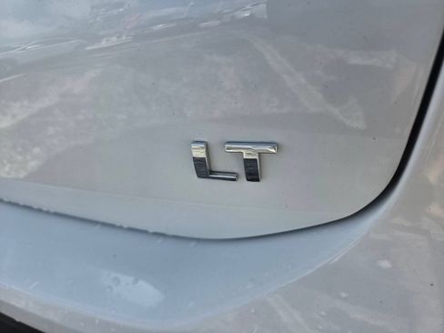 Used 2024 Chevrolet Equinox LT FWD image 13