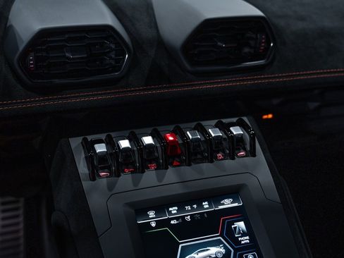 Used 2022 Lamborghini Huracan STO RWD image 53