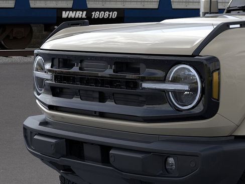 New 2025 Ford Bronco Outer Banks image 19