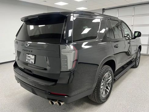 Used 2025 Chevrolet Tahoe Z71 w/ Comfort Package image 9