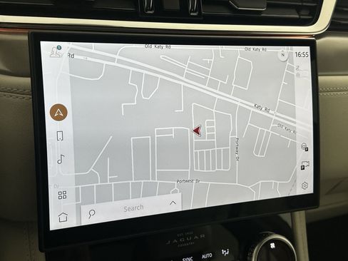 Used 2026 Jaguar F-PACE R-Dynamic S image 26