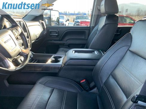 Used 2016 GMC Sierra 2500 Denali w/ Duramax Plus Package image 9