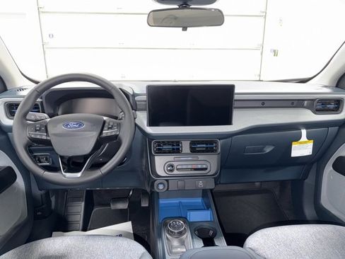 New 2025 Ford Maverick XLT w/ XLT Luxury Package image 9