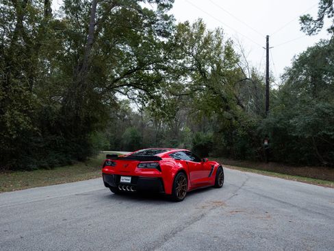 Used 2016 Chevrolet Corvette Z06 w/ 3LZ Preferred Equipment Group image 81
